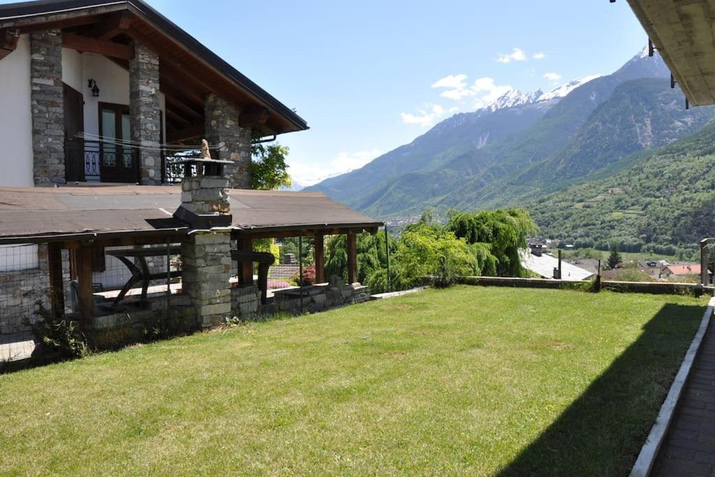 Villa La Tour Nus Exteriér fotografie