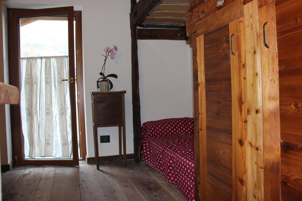 Villa La Tour Nus Pokoj fotografie