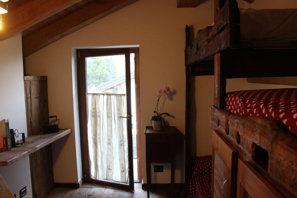 Villa La Tour Nus Pokoj fotografie